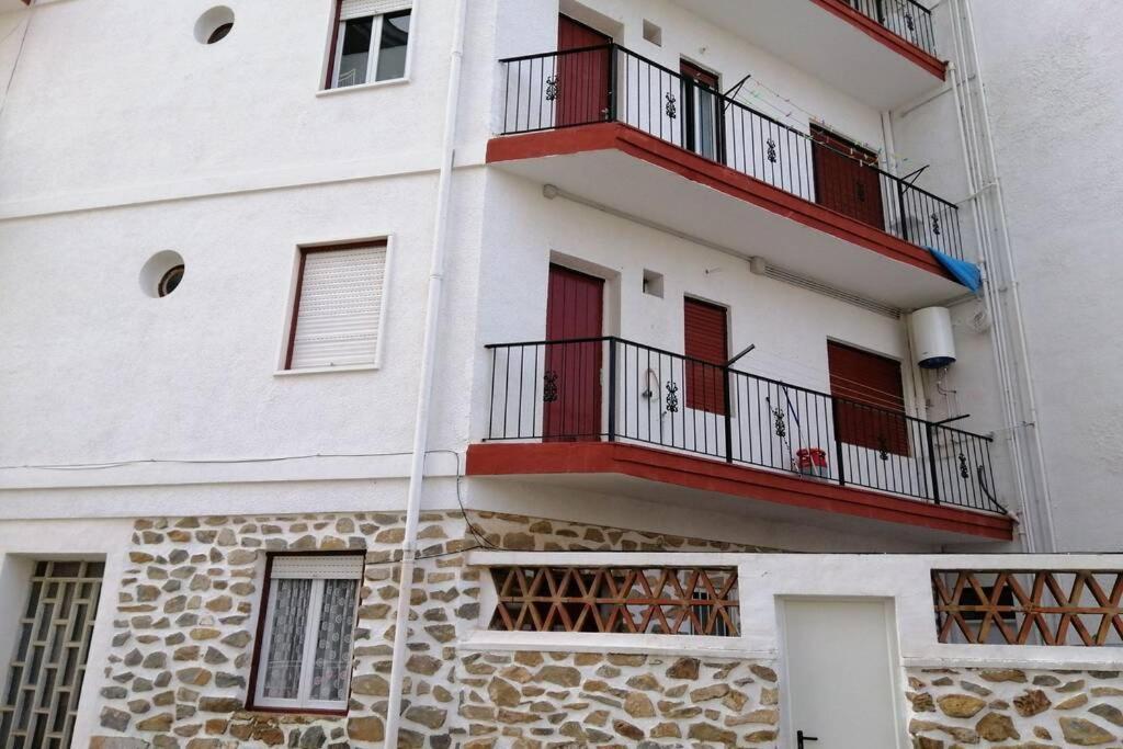 Piso En Primera Linea Con Wifi Y Vistas Al Mar Ло-Паган Экстерьер фото