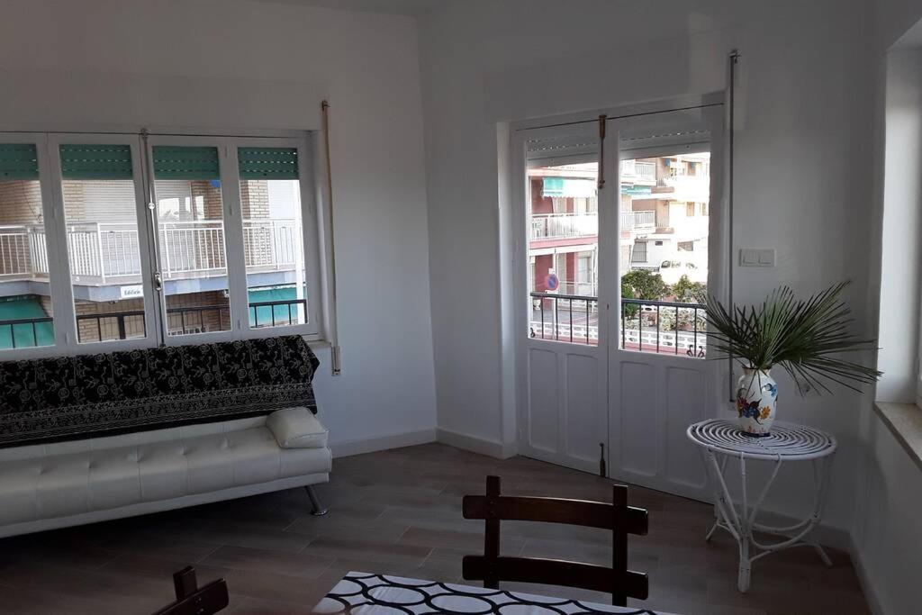 Piso En Primera Linea Con Wifi Y Vistas Al Mar Ло-Паган Экстерьер фото